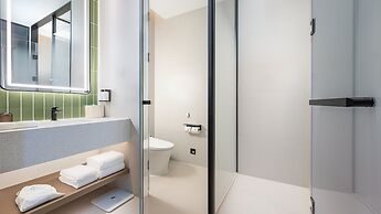 EVEN Wuhan Airport Zone by IHG