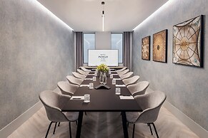 Hotel Indigo Melbourne Little Collins by IHG