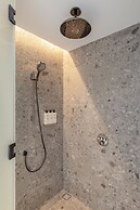Hotel Indigo Melbourne Little Collins by IHG