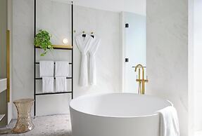 Hotel Indigo Melbourne Little Collins by IHG