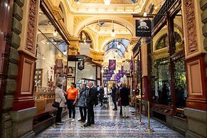 Hotel Indigo Melbourne Little Collins by IHG