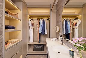 Hotel Indigo Melbourne Little Collins by IHG