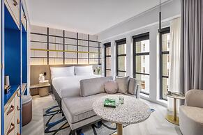 Hotel Indigo Melbourne Little Collins by IHG
