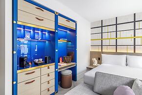 Hotel Indigo Melbourne Little Collins by IHG