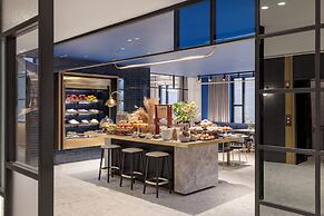 Hotel Indigo Melbourne Little Collins by IHG