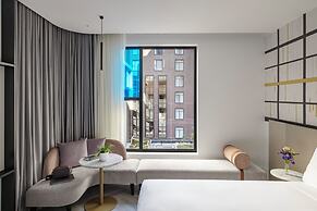 Hotel Indigo Melbourne Little Collins by IHG