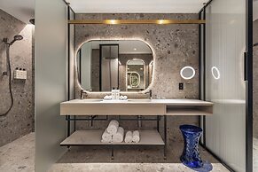 Hotel Indigo Melbourne Little Collins by IHG