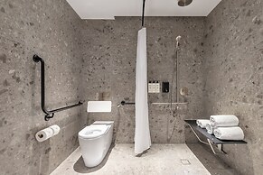 Hotel Indigo Melbourne Little Collins by IHG