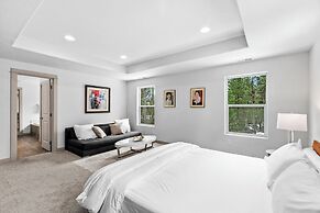 Moonlit Forest Retreat   Fireside Nights (113420771)