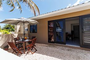 Las Palmeras Apartments