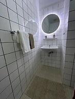 Las Palmeras Apartments