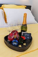 Las Palmeras Apartments