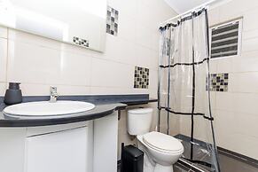 Las Palmeras Apartments