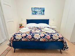 B & B Ideal Suite 41