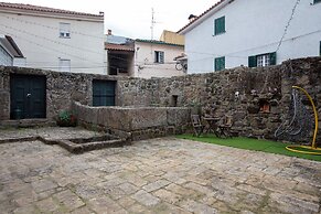 Casa dos Livros - Guest House