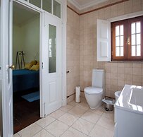 Casa dos Livros - Guest House