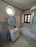 Casa dos Livros - Guest House