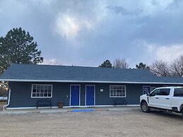 Dew Drop Inn Motel by OYO Miller SD