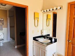 Dew Drop Inn Motel by OYO Miller SD