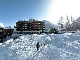 The Grand Arosa Pop-up Hotel