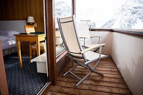 The Grand Arosa Pop-up Hotel