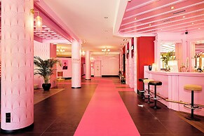 The Grand Arosa Pop-up Hotel