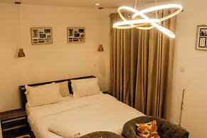 EBS LEGEND ONE BEDROOM DUPLUX embassy