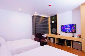 CELINA HOTLE Ninh Bình