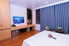 CELINA HOTLE Ninh Bình