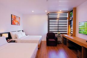 CELINA HOTLE Ninh Bình