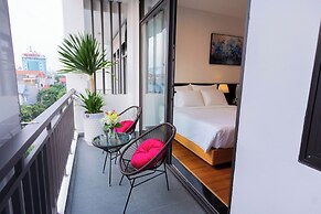 CELINA HOTLE Ninh Bình