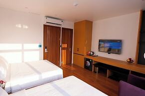 CELINA HOTLE Ninh Bình