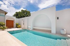 Mediterranean-Asian 3BR Villa Cristina