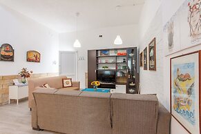 Alcamo Pool House Red