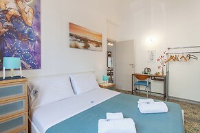 Alcamo Pool House Red