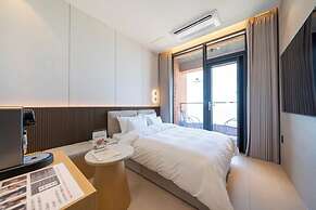 Hound Hotel Daecheon