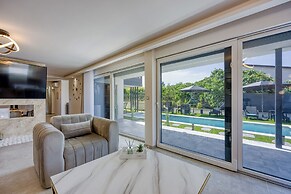 Villa Samara with Pool