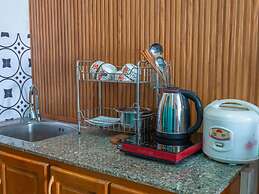 Boo HOSTEL Wifi Free and Rooftop Retreat