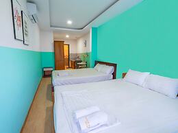 Boo HOSTEL Wifi Free and Rooftop Retreat