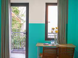 Boo HOSTEL Wifi Free and Rooftop Retreat