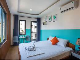 Boo HOSTEL Wifi Free and Rooftop Retreat