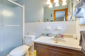 2 Mi to Town: Rustic East Tennessee Home!