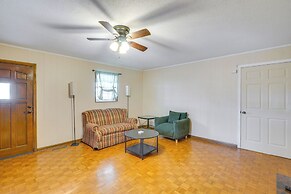 2 Mi to Town: Rustic East Tennessee Home!