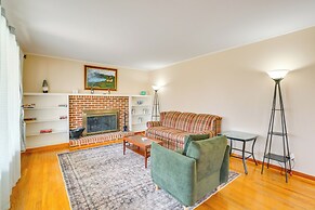 2 Mi to Town: Rustic East Tennessee Home!