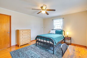 2 Mi to Town: Rustic East Tennessee Home!