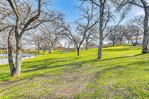 Peaceful Ranch Getaway w/ Deck in Red Bluff!