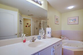 Walk to Main St: Condo w/ Pool Access in Crisfield