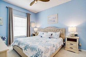 Walk to Main St: Condo w/ Pool Access in Crisfield