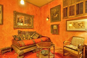 6 Mi to Dtwn Portland: Historic Apt Near Trails!