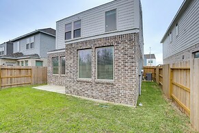 Family-friendly Home w/ Yard in Hockley!